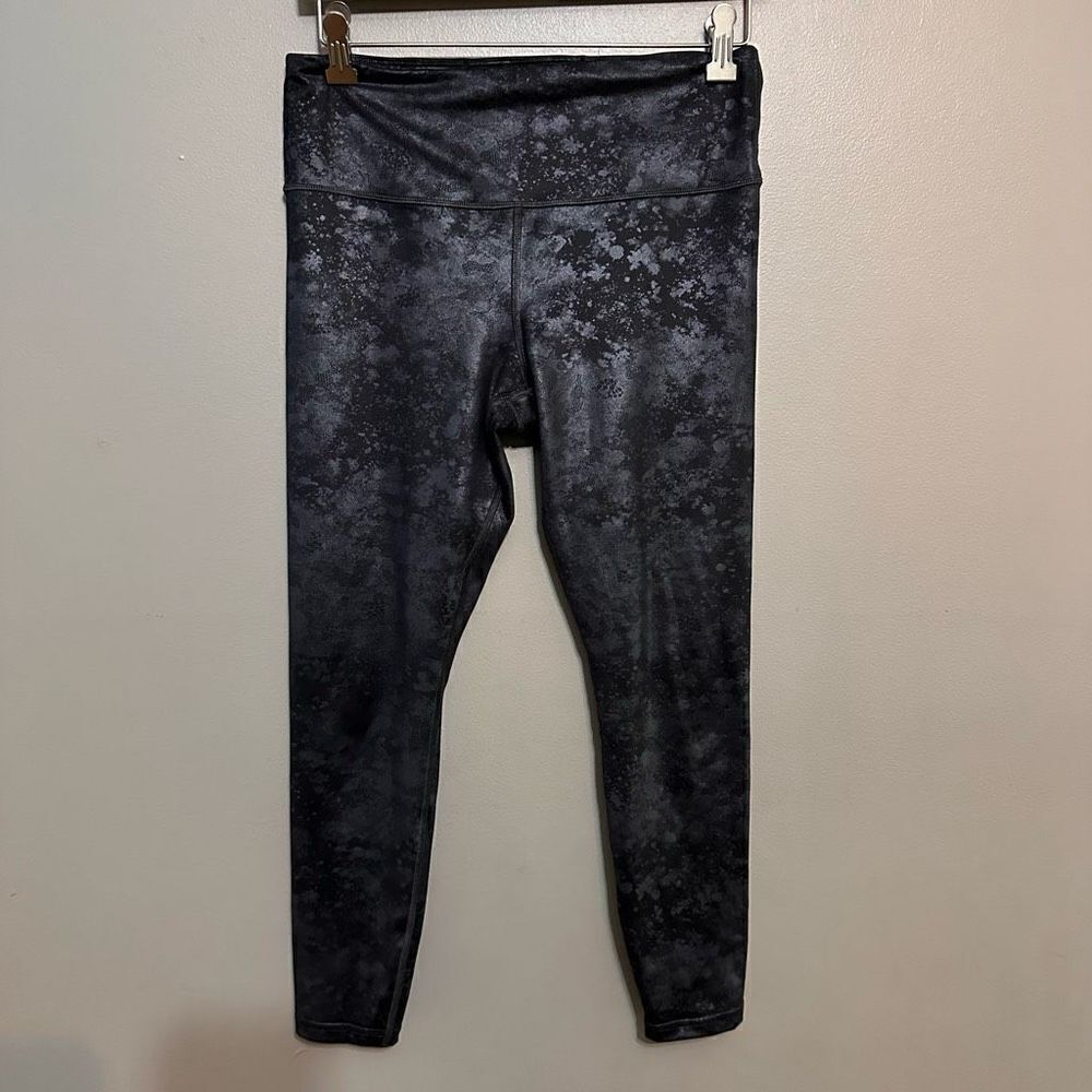 Athleta Black & Silver Elation Misty Lace Tight Leggings Women's Size Medium EUC - Picture 2 of 7